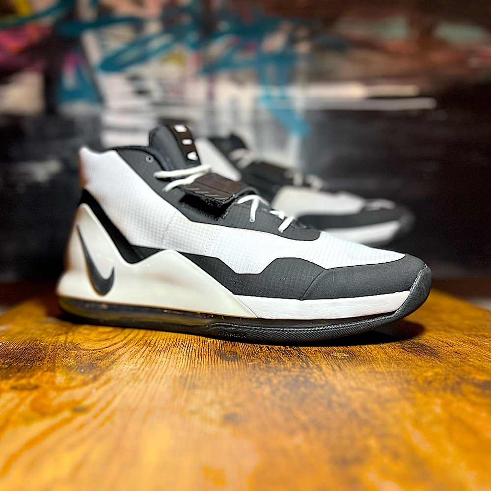 NIKE | ENGINEERED 72 | AIR FORCE